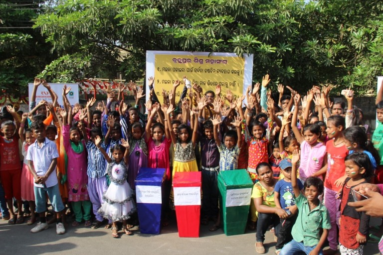 Garbage management by children at Raahgir-3 in Berhampur