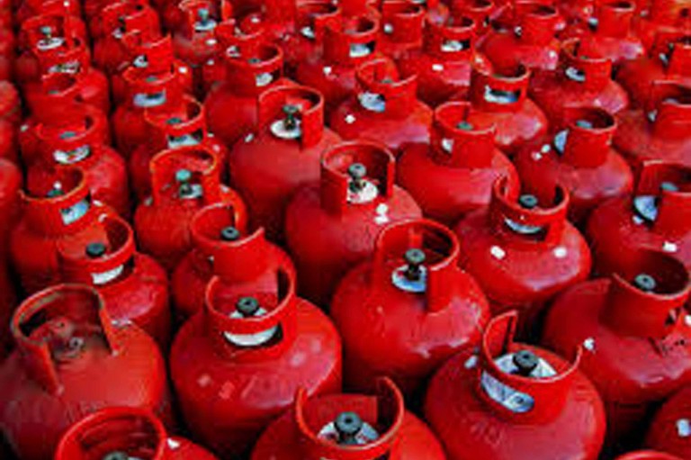 Cylinder supply in disorder in Sambalpur