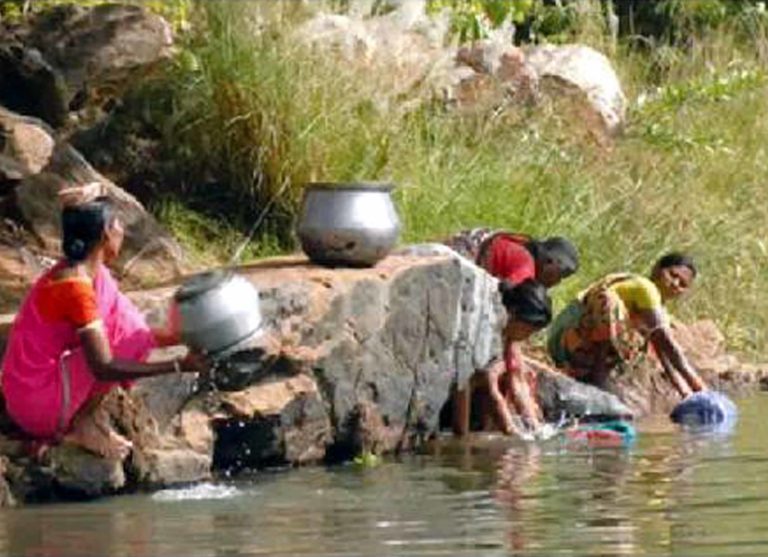 Odashtola: gets cut off 4 months in rainy season