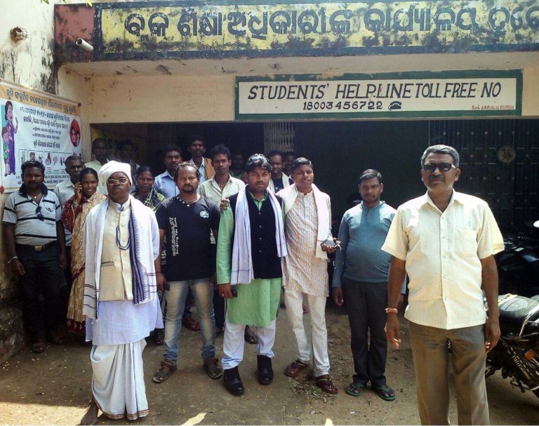 Panchayat offcial met BEO regarding playground in Turekela